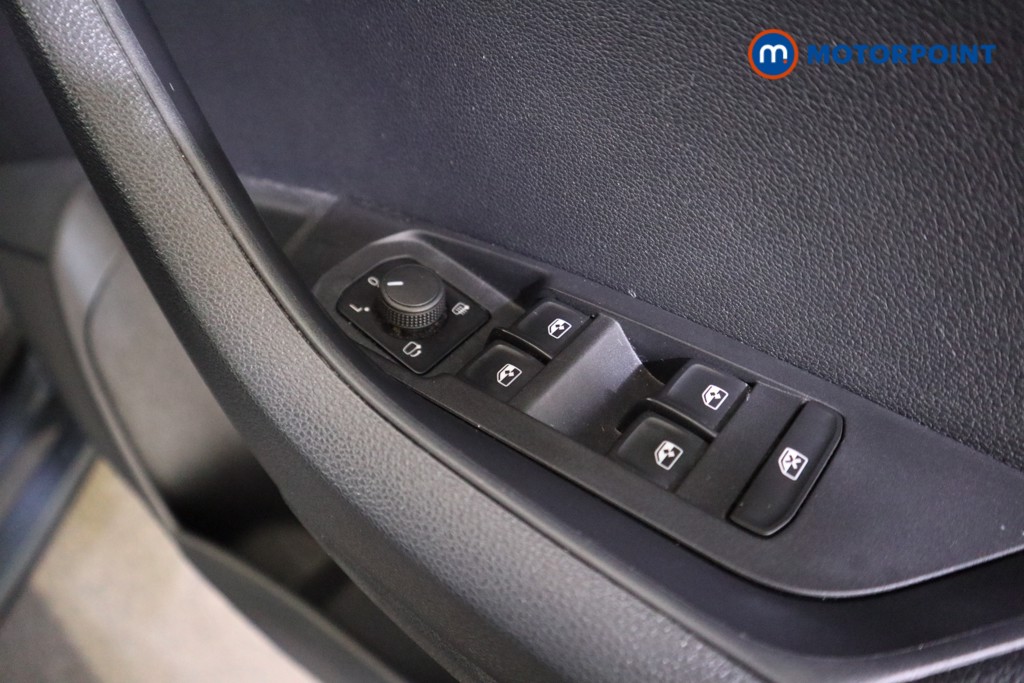 Skoda Karoq Se L Manual Petrol SUV - Stock Number (1611519) - 14th supplementary image