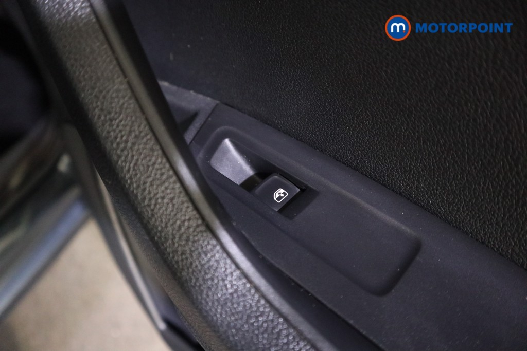 Skoda Karoq Se L Manual Petrol SUV - Stock Number (1611519) - 19th supplementary image