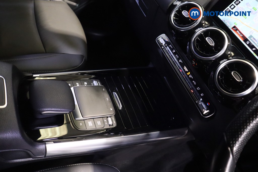 Mercedes-Benz GLA Exclusive Edition Automatic Petrol Plug-In Hybrid SUV - Stock Number (1612137) - 7th supplementary image