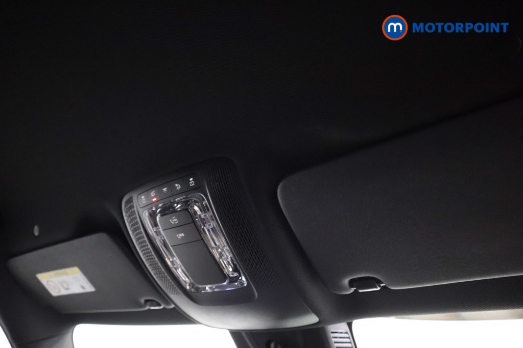 Mercedes-Benz GLA Exclusive Edition Automatic Petrol Plug-In Hybrid SUV - Stock Number (1612137) - 8th supplementary image