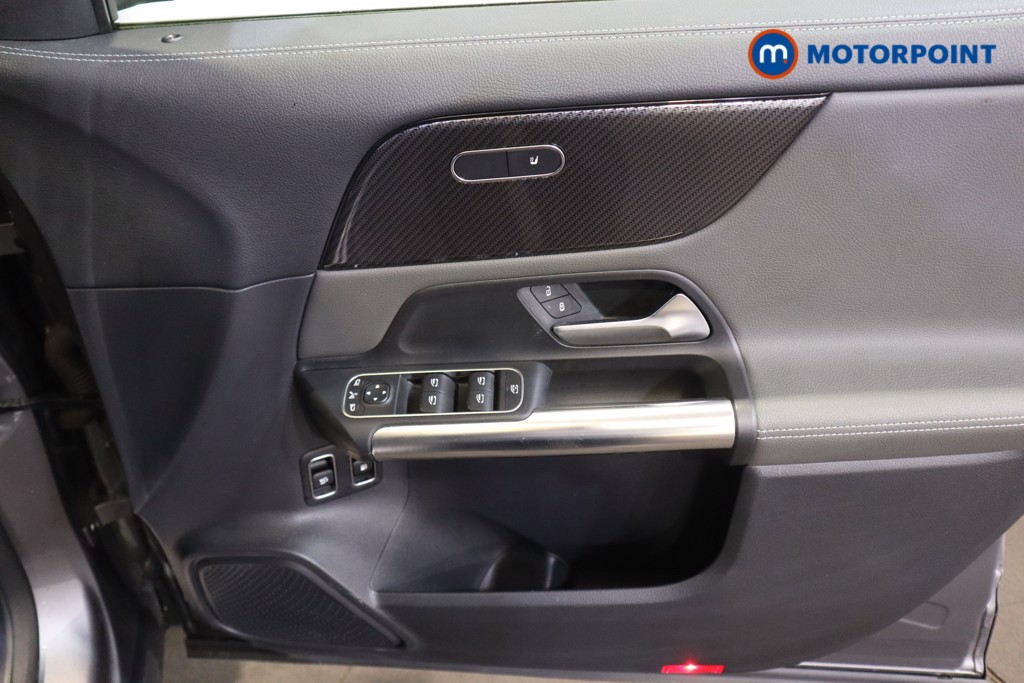 Mercedes-Benz GLA Exclusive Edition Automatic Petrol Plug-In Hybrid SUV - Stock Number (1612137) - 9th supplementary image