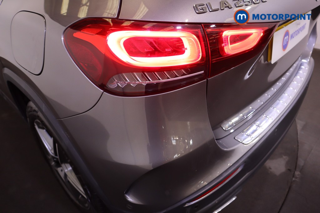 Mercedes-Benz GLA Exclusive Edition Automatic Petrol Plug-In Hybrid SUV - Stock Number (1612137) - 30th supplementary image