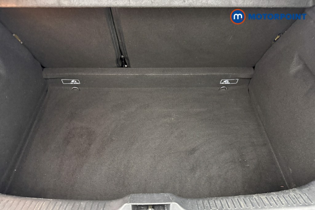 Renault Clio Iconic Manual Petrol Hatchback - Stock Number (1612182) - 14th supplementary image