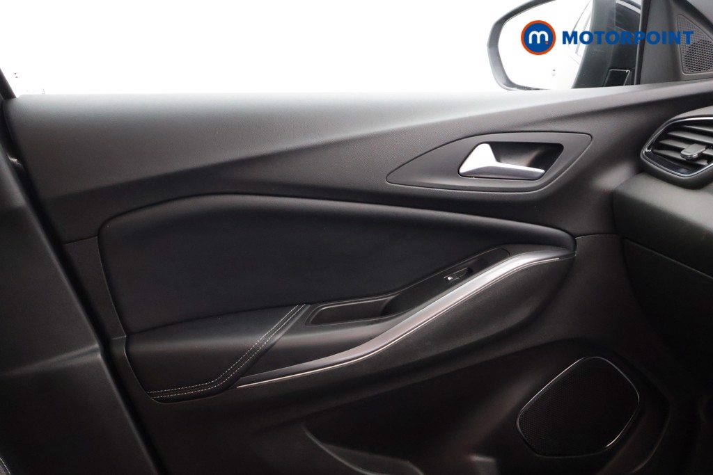 Vauxhall Grandland X Sport Nav Manual Petrol SUV - Stock Number (1612305) - 11th supplementary image