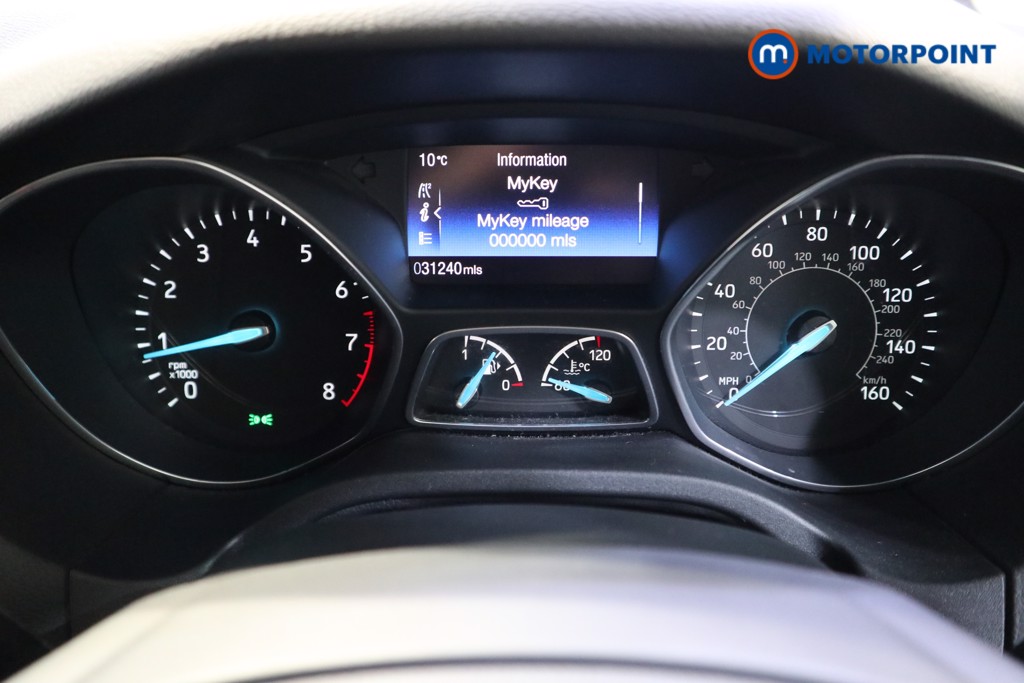 Ford Focus Titanium Manual Petrol Hatchback - Stock Number (1612516) - 5th supplementary image