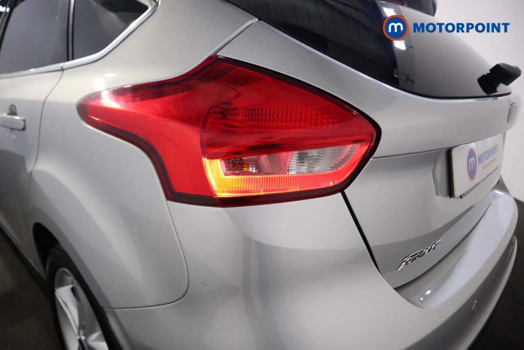 Ford Focus Titanium Manual Petrol Hatchback - Stock Number (1612516) - 26th supplementary image