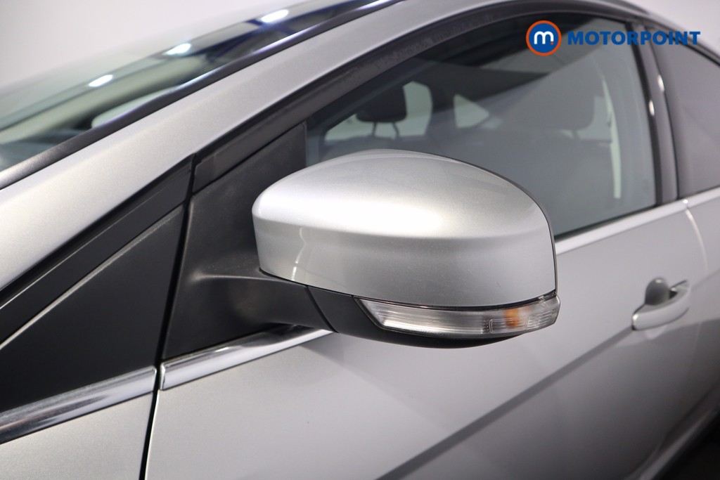 Ford Focus Titanium Manual Petrol Hatchback - Stock Number (1612516) - 31st supplementary image