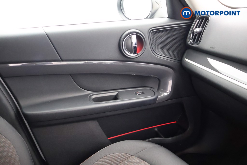 Mini Countryman Cooper S E Classic Automatic Petrol Plug-In Hybrid SUV - Stock Number (1613349) - 11th supplementary image