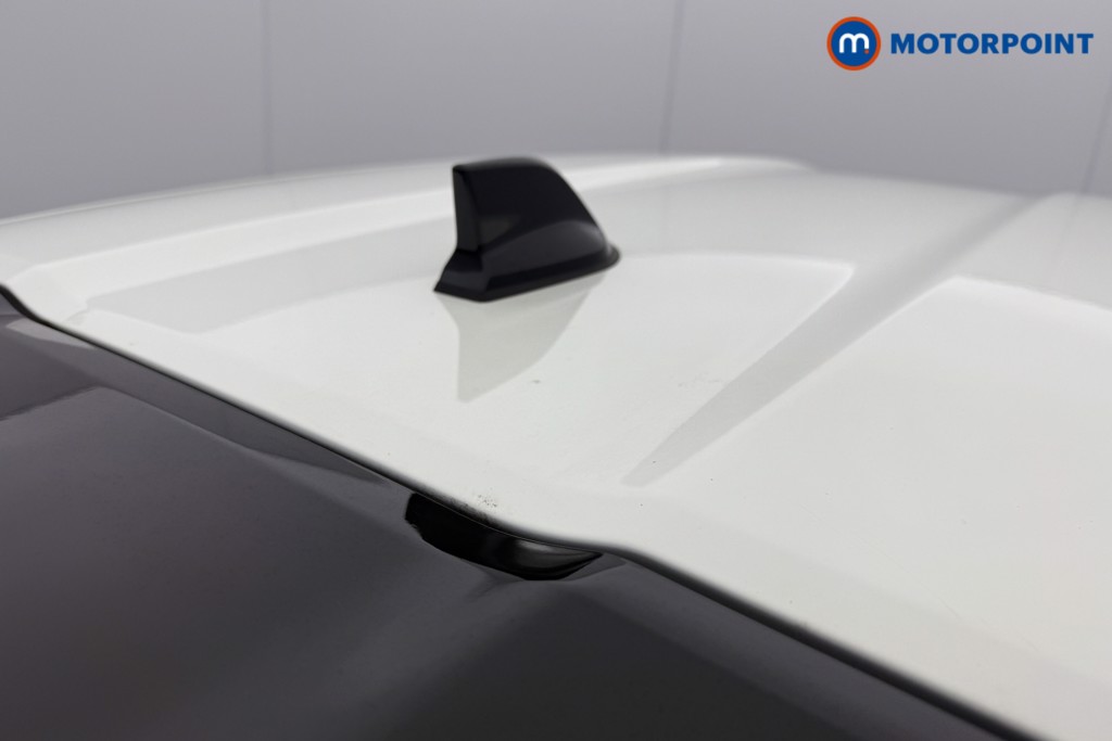 Nissan Juke Acenta Premium Manual Petrol SUV - Stock Number (1613404) - 4th supplementary image