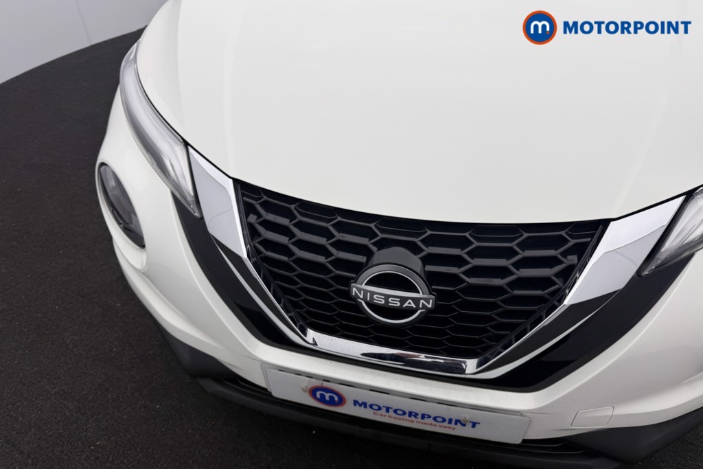 Nissan Juke Acenta Premium Manual Petrol SUV - Stock Number (1613404) - 22nd supplementary image