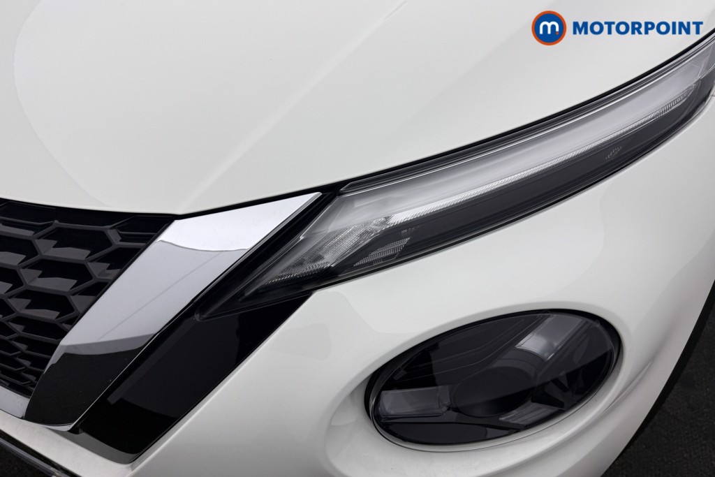 Nissan Juke Acenta Premium Manual Petrol SUV - Stock Number (1613404) - 23rd supplementary image