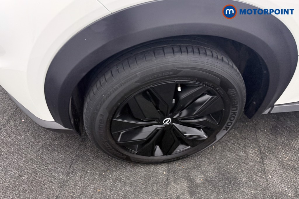 Nissan Juke Acenta Premium Manual Petrol SUV - Stock Number (1613404) - 25th supplementary image