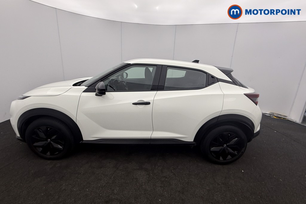 Nissan Juke Acenta Premium Manual Petrol SUV - Stock Number (1613404) - 26th supplementary image