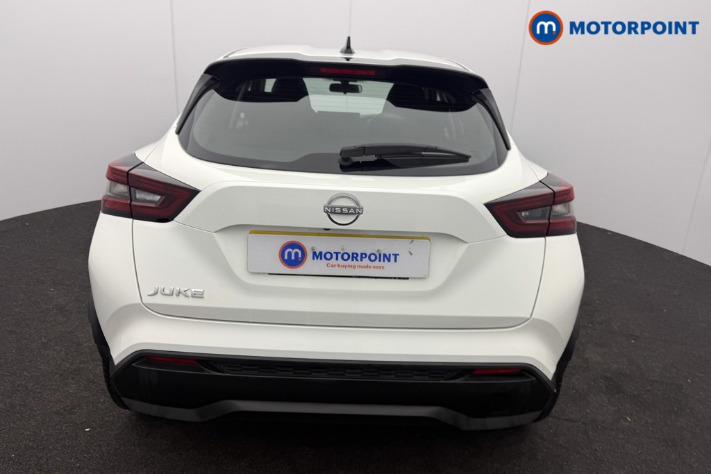 Nissan Juke Acenta Premium Manual Petrol SUV - Stock Number (1613404) - 1st supplementary image