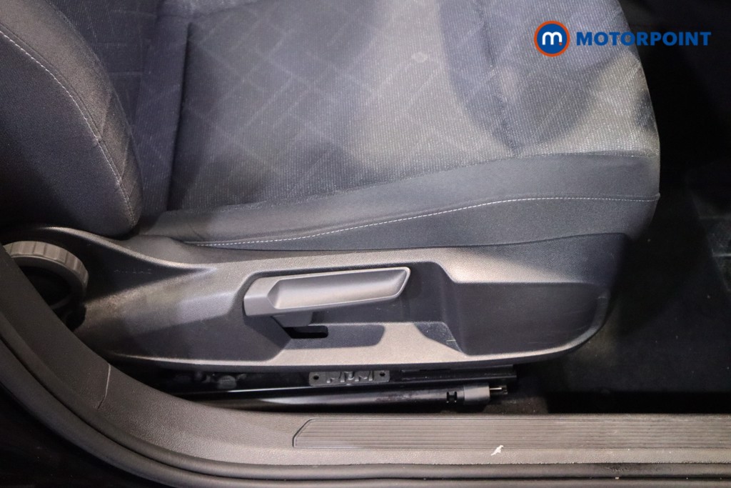 Volkswagen Golf Life Manual Petrol Hatchback - Stock Number (1613472) - 16th supplementary image