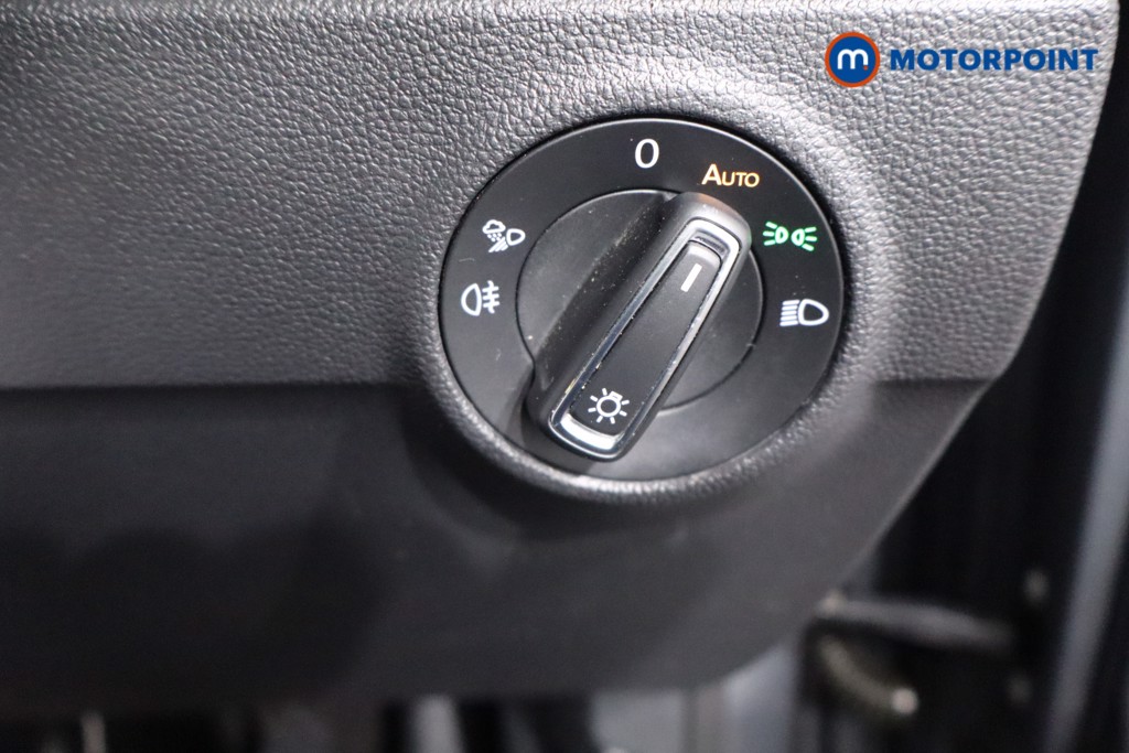 Volkswagen T-Roc Style Manual Petrol SUV - Stock Number (1613520) - 21st supplementary image