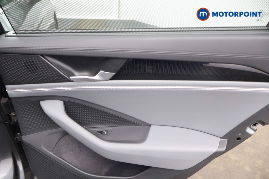 Volkswagen Passat Life Automatic Petrol Plug-In Hybrid Estate - Stock Number (1613648) - 17th supplementary image