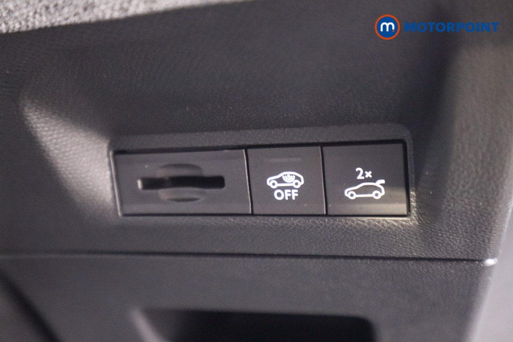 Peugeot 5008 GT Automatic Petrol SUV - Stock Number (1613701) - 12th supplementary image