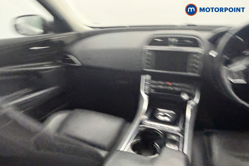 Jaguar XE Portfolio Automatic Diesel Saloon - Stock Number (1613940) - 9th supplementary image