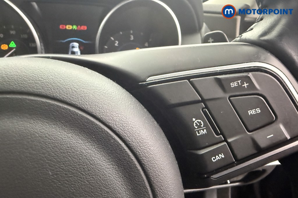 Jaguar XE Portfolio Automatic Diesel Saloon - Stock Number (1613940) - 15th supplementary image