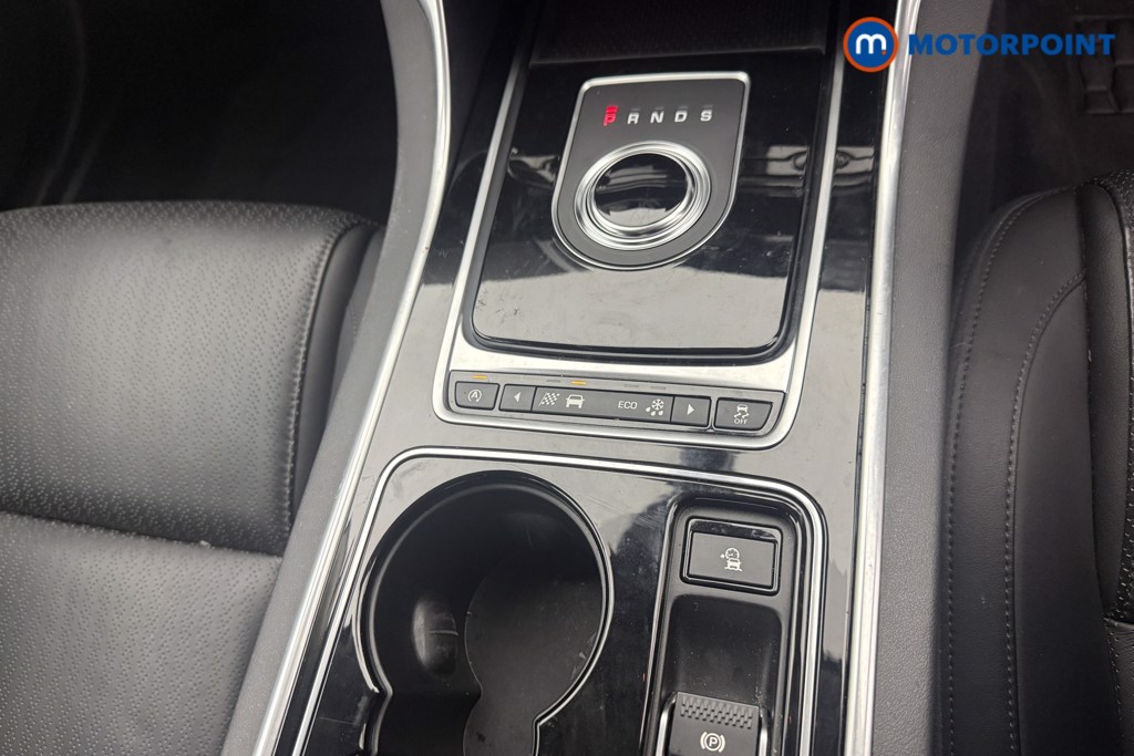 Jaguar XE Portfolio Automatic Diesel Saloon - Stock Number (1613940) - 18th supplementary image
