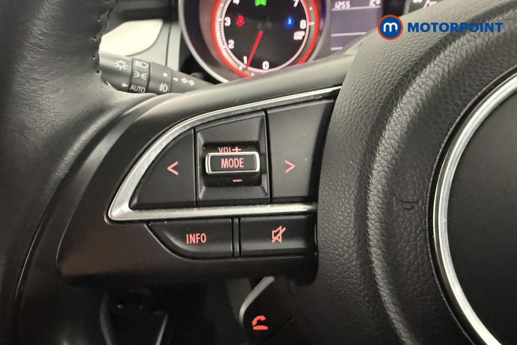 Suzuki Swift Attitude Manual Petrol Hatchback - Stock Number (1613999) - 9th supplementary image