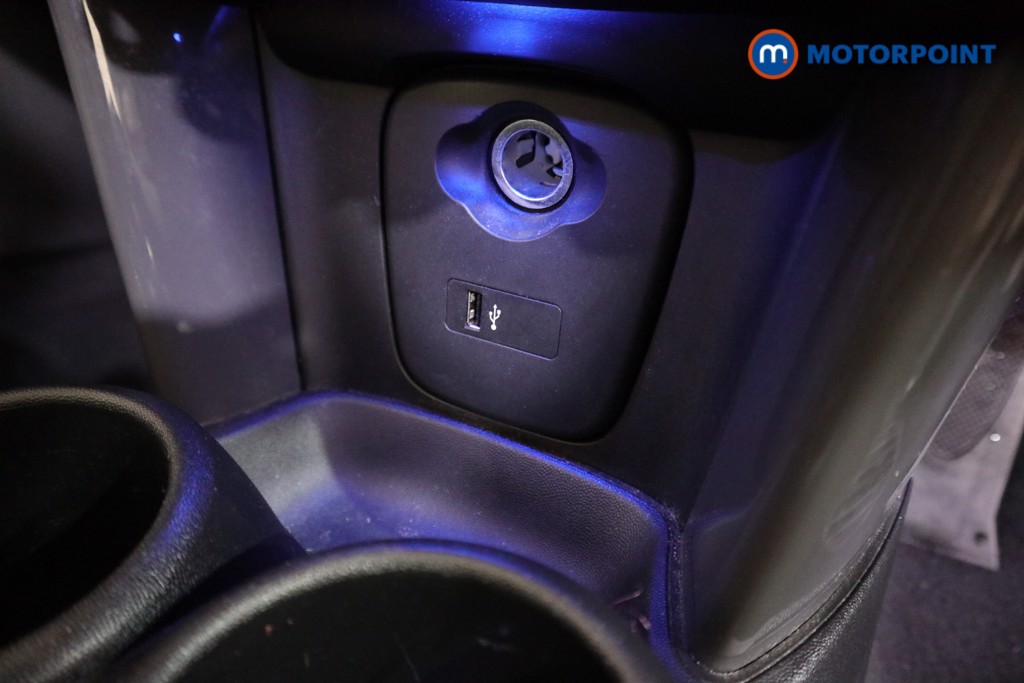 Mini Convertible Cooper Classic Manual Petrol Convertible - Stock Number (1614277) - 8th supplementary image