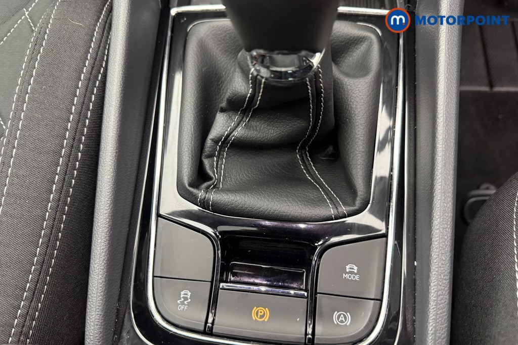 Skoda Karoq Sportline Edition Manual Petrol SUV - Stock Number (1614843) - 18th supplementary image