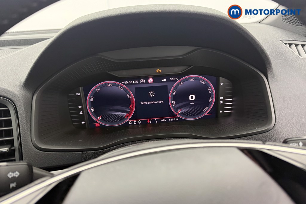 Skoda Karoq Sportline Edition Manual Petrol SUV - Stock Number (1614843) - 20th supplementary image