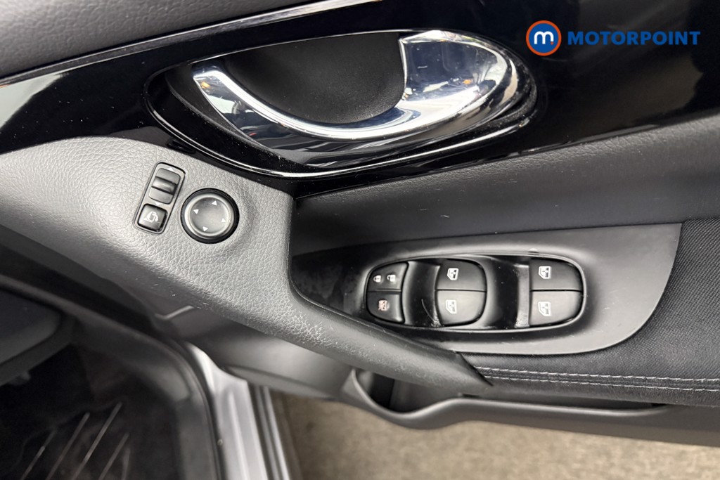 Nissan Qashqai Acenta Premium Manual Petrol SUV - Stock Number (1615561) - 19th supplementary image