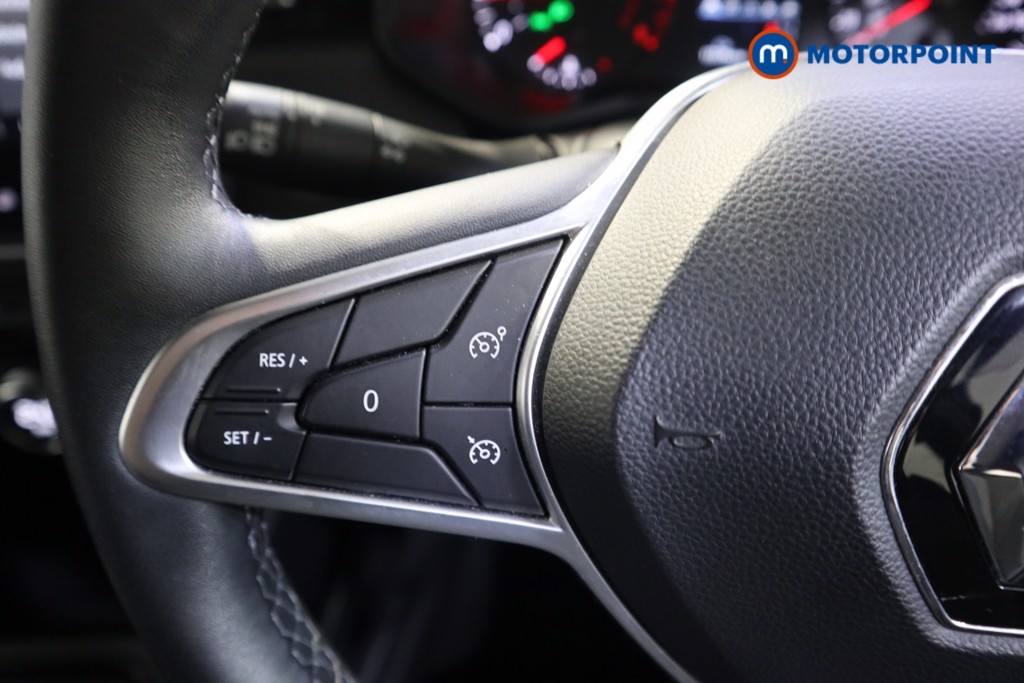 Renault Clio Iconic Edition Manual Petrol Hatchback - Stock Number (1615664) - 3rd supplementary image