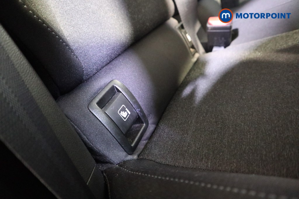 Renault Clio Iconic Edition Manual Petrol Hatchback - Stock Number (1615664) - 16th supplementary image