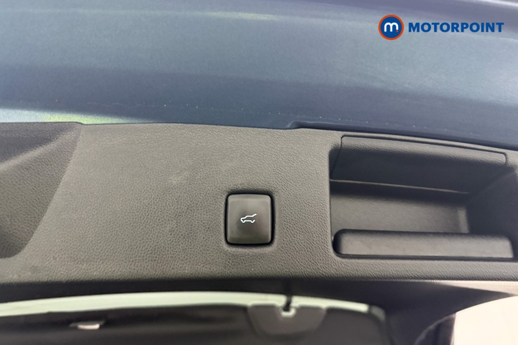 Ford Kuga Black Package Edition Automatic Petrol Plug-In Hybrid SUV - Stock Number (1615935) - 35th supplementary image