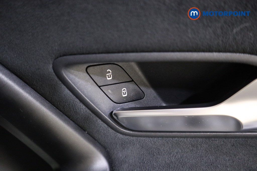 Mercedes-Benz A Class Amg Line Automatic Petrol Plug-In Hybrid Hatchback - Stock Number (1545786) - 16th supplementary image