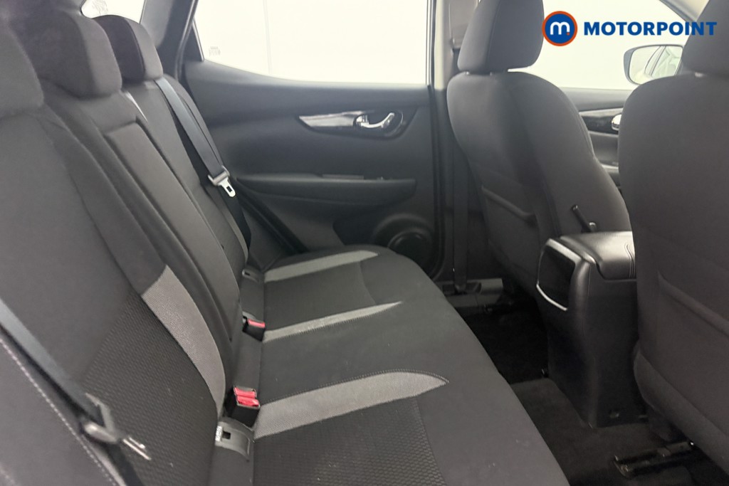 Nissan Qashqai Acenta Premium Manual Diesel SUV - Stock Number (1594245) - 9th supplementary image