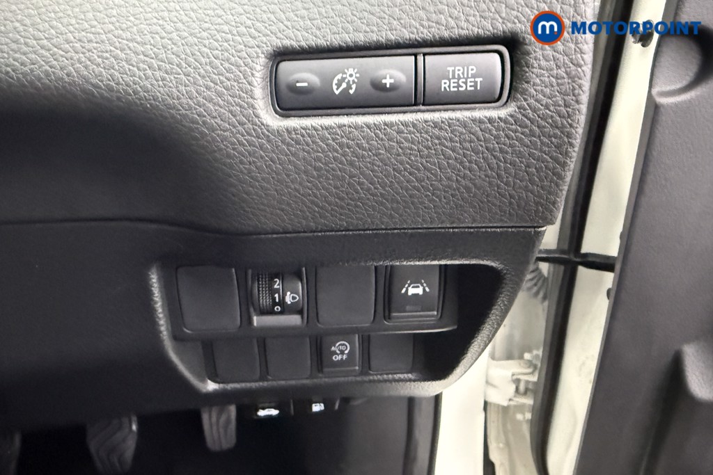 Nissan Qashqai Acenta Premium Manual Diesel SUV - Stock Number (1594245) - 15th supplementary image