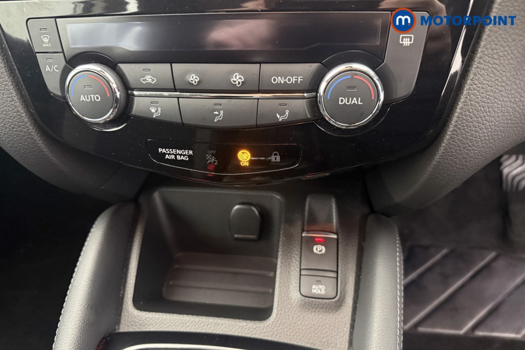 Nissan Qashqai Acenta Premium Manual Diesel SUV - Stock Number (1594245) - 19th supplementary image