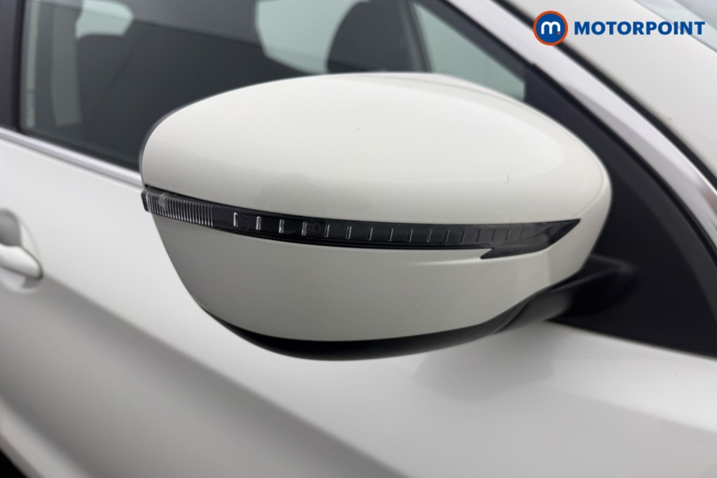 Nissan Qashqai Acenta Premium Manual Diesel SUV - Stock Number (1594245) - 27th supplementary image