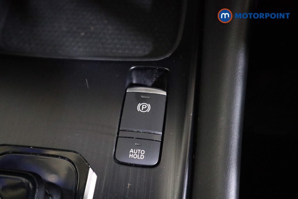 Nissan Qashqai N-Connecta Automatic Petrol-Electric Hybrid SUV - Stock Number (1603742) - 10th supplementary image