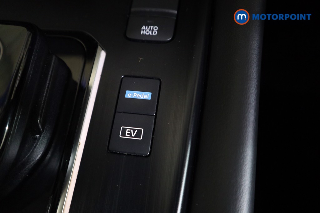 Nissan Qashqai N-Connecta Automatic Petrol-Electric Hybrid SUV - Stock Number (1603742) - 11th supplementary image