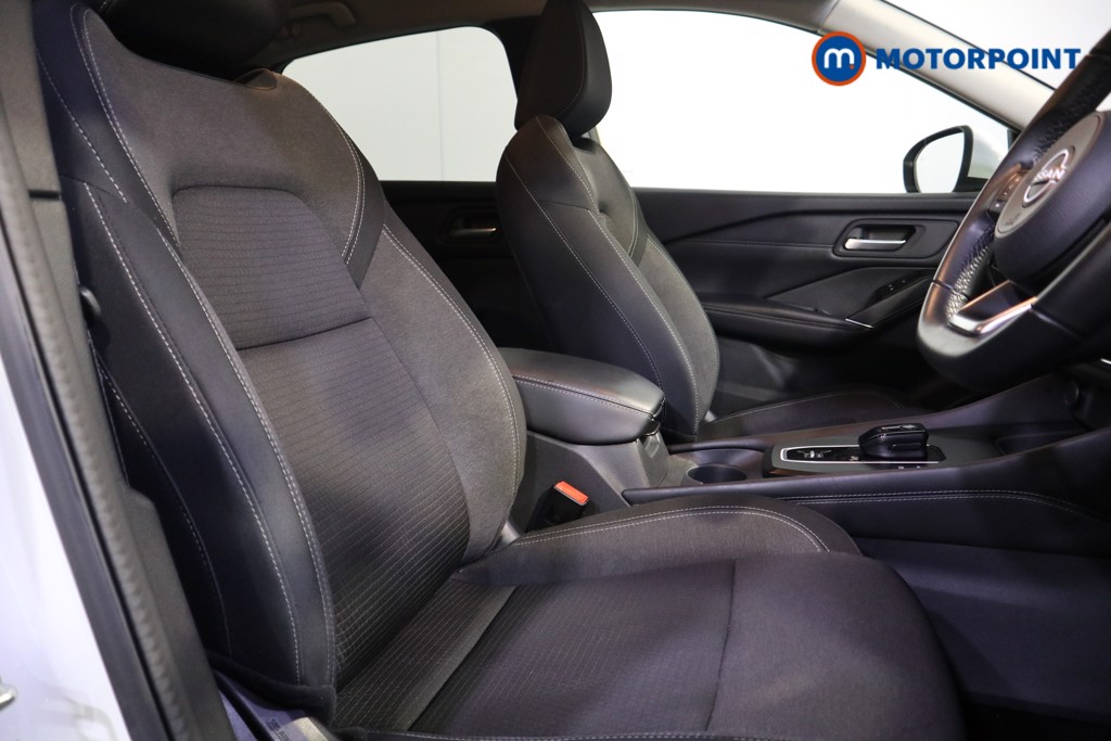 Nissan Qashqai N-Connecta Automatic Petrol-Electric Hybrid SUV - Stock Number (1603742) - 17th supplementary image