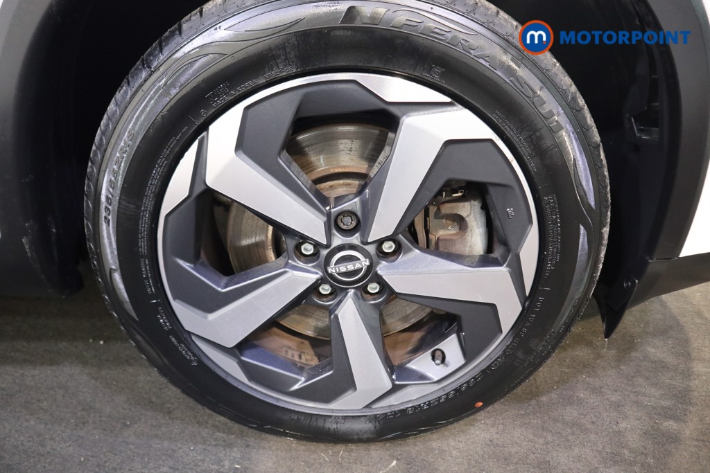 Nissan Qashqai N-Connecta Automatic Petrol-Electric Hybrid SUV - Stock Number (1603742) - 24th supplementary image