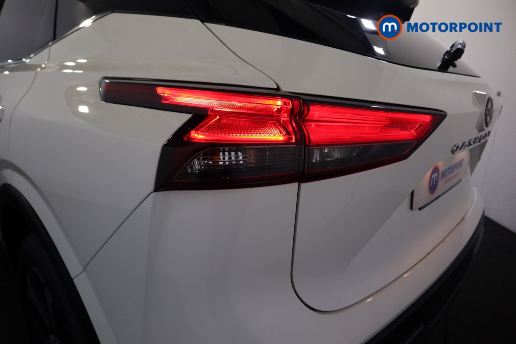 Nissan Qashqai N-Connecta Automatic Petrol-Electric Hybrid SUV - Stock Number (1603742) - 29th supplementary image