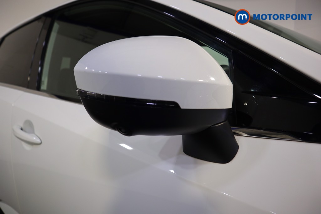 Nissan Qashqai N-Connecta Automatic Petrol-Electric Hybrid SUV - Stock Number (1603742) - 33rd supplementary image