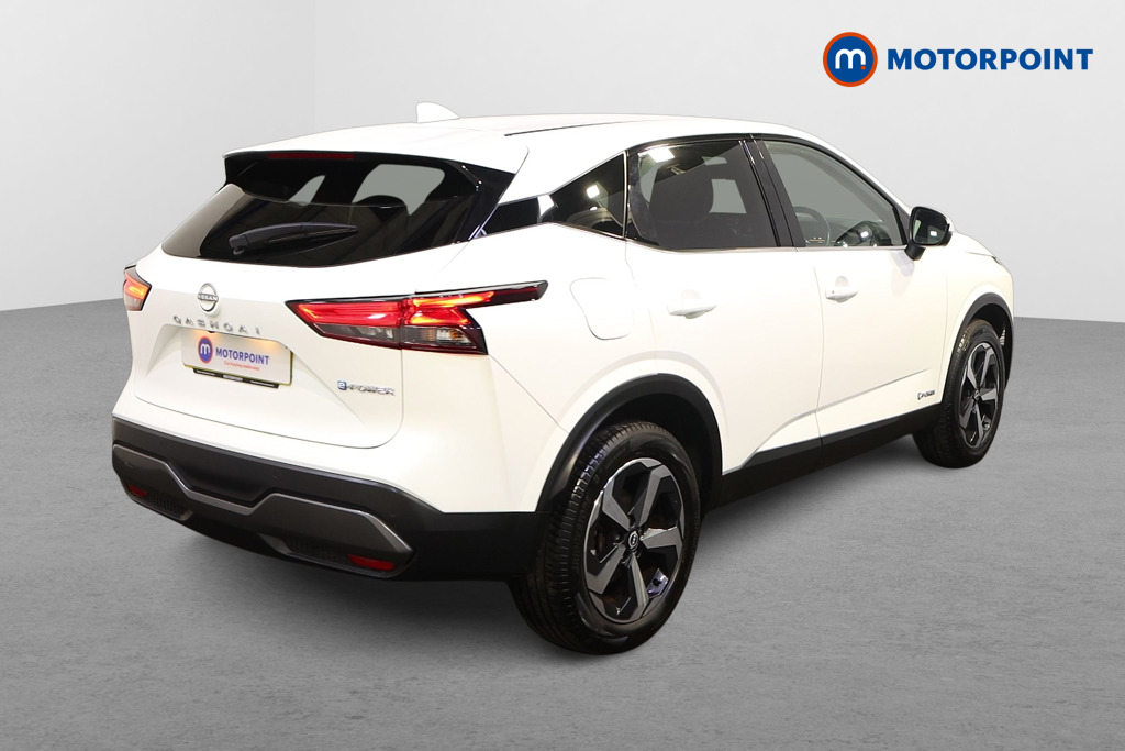 Nissan Qashqai N-Connecta Automatic Petrol-Electric Hybrid SUV - Stock Number (1603742) - Drivers side rear corner
