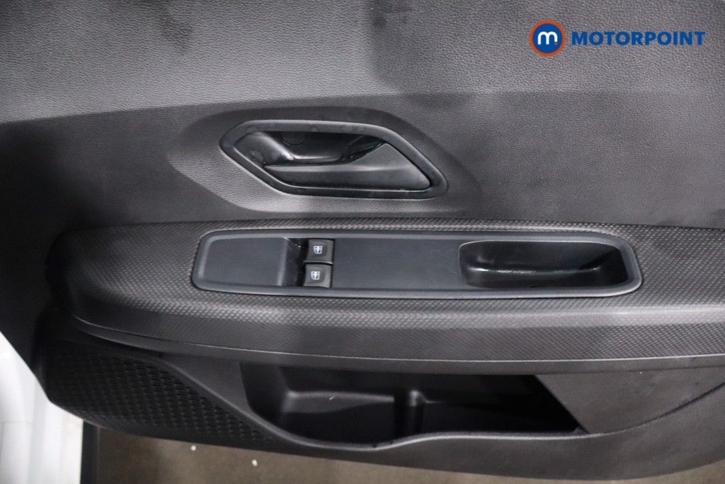 Dacia Sandero Stepway Essential Manual Petrol Hatchback - Stock Number (1603980) - 22nd supplementary image