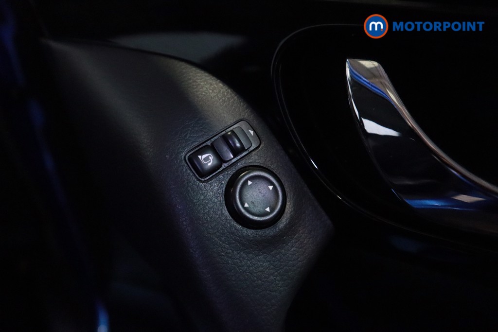 Nissan Qashqai Acenta Premium Manual Diesel SUV - Stock Number (1605355) - 3rd supplementary image