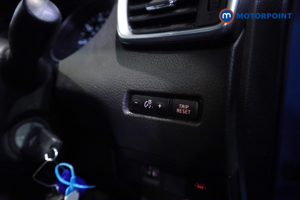 Nissan Qashqai Acenta Premium Manual Diesel SUV - Stock Number (1605355) - 5th supplementary image