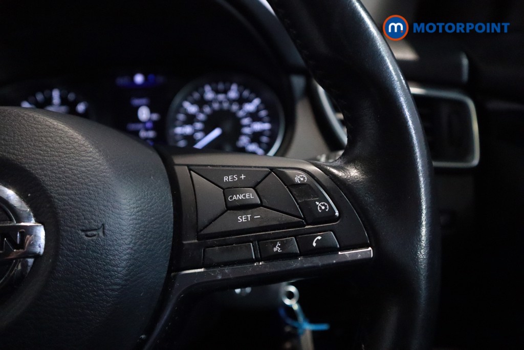 Nissan Qashqai Acenta Premium Manual Diesel SUV - Stock Number (1605355) - 13th supplementary image