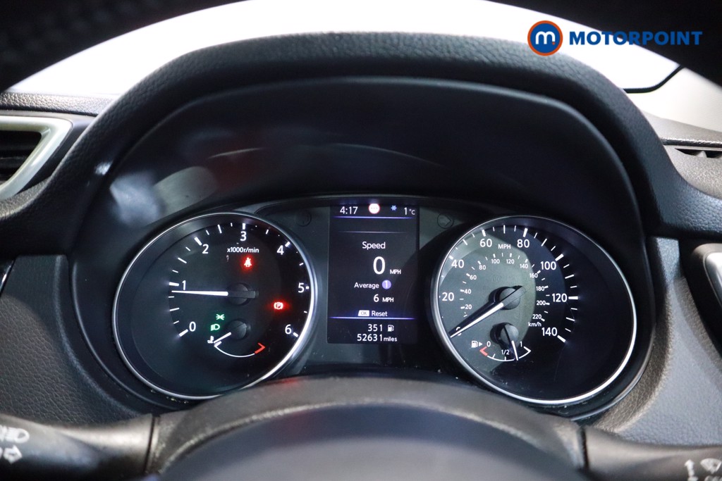 Nissan Qashqai Acenta Premium Manual Diesel SUV - Stock Number (1605355) - 14th supplementary image